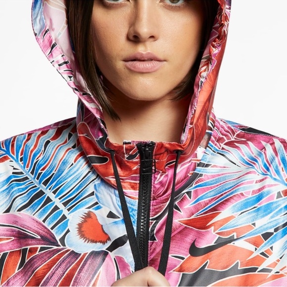 NWT Nike Multicolor Leaf Print Windbreaker Crop Zip up size Large - Picture 12 of 12